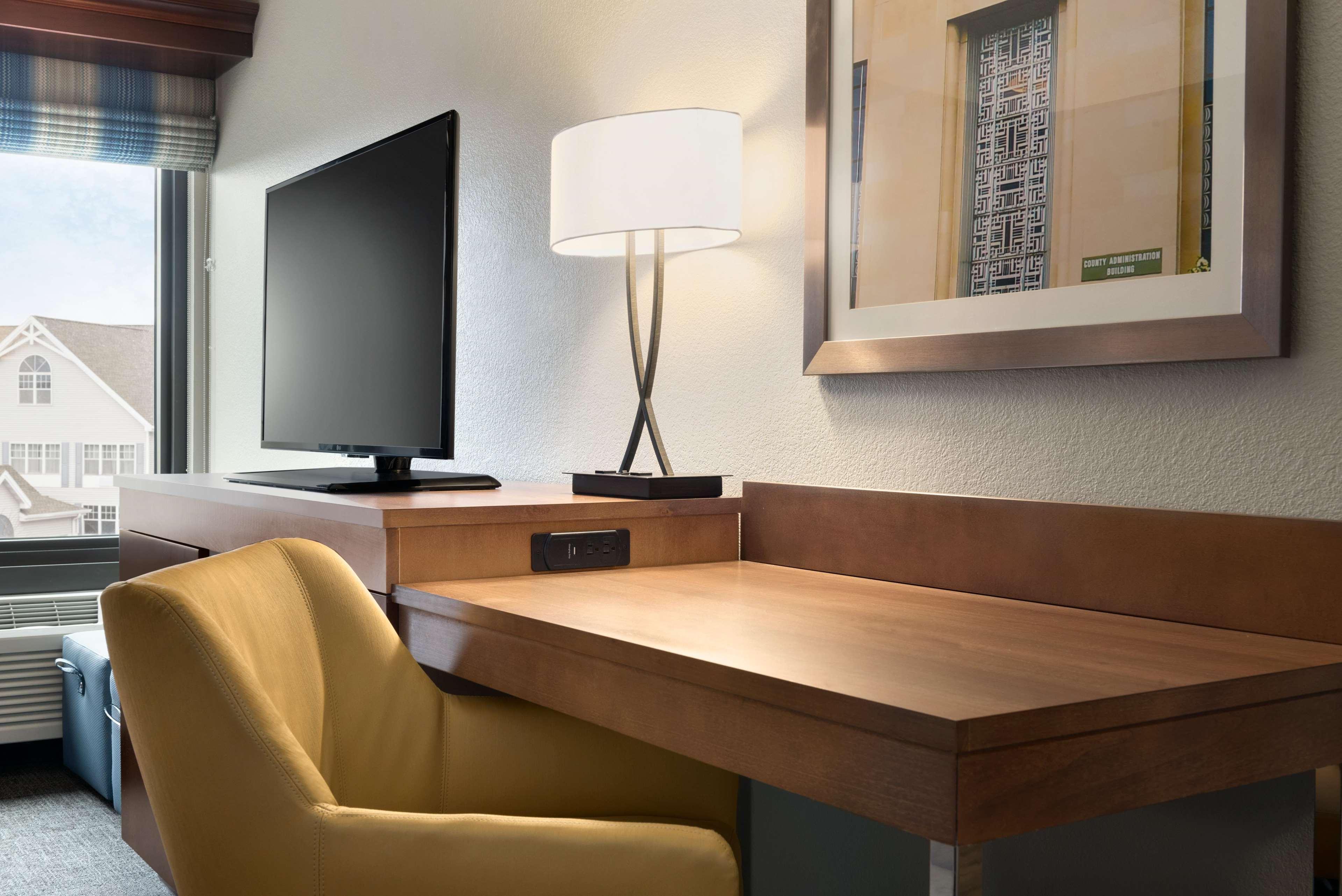 Hampton Inn Appleton-Fox River Mall Area Exteriör bild