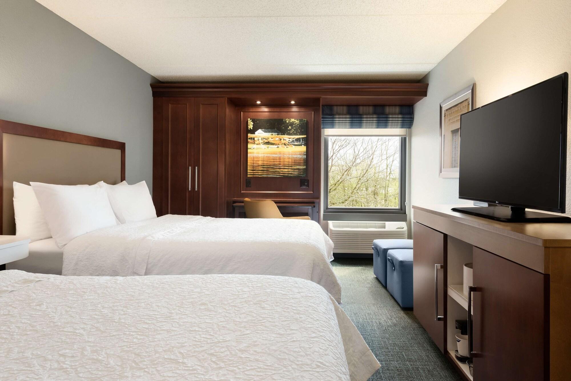 Hampton Inn Appleton-Fox River Mall Area Exteriör bild