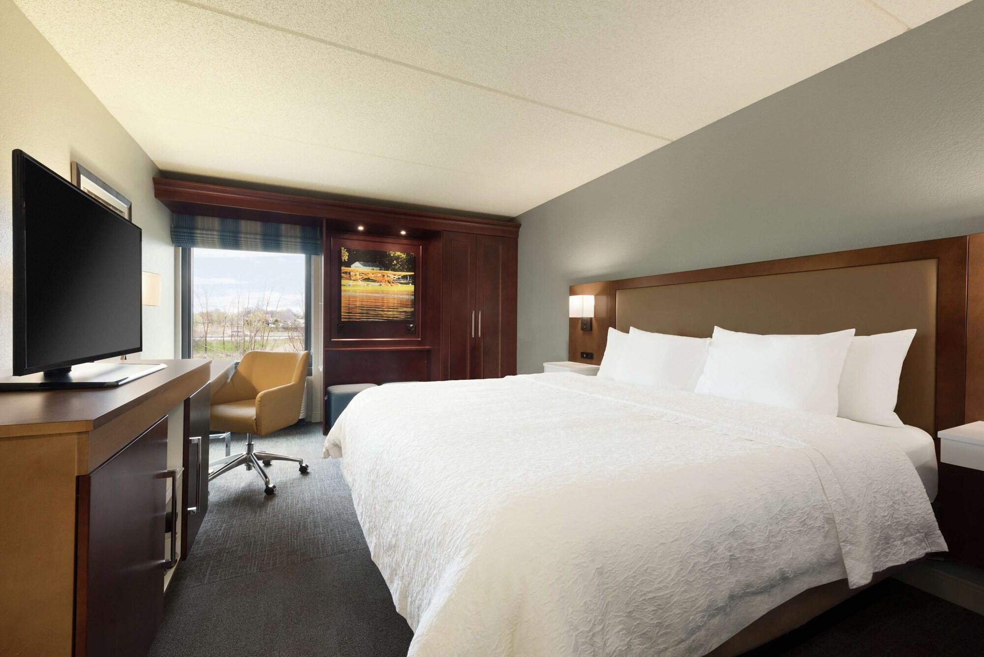Hampton Inn Appleton-Fox River Mall Area Exteriör bild