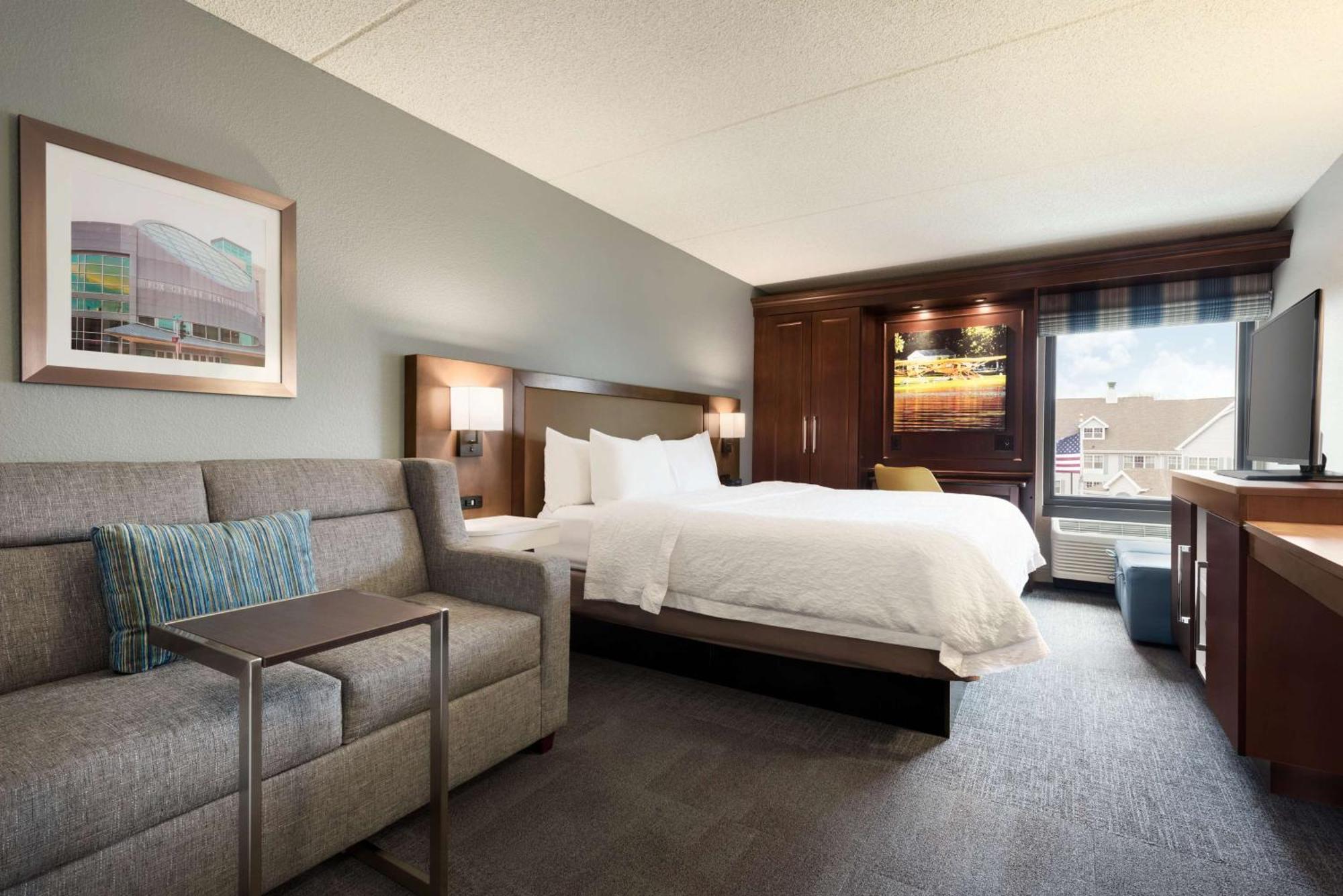 Hampton Inn Appleton-Fox River Mall Area Exteriör bild