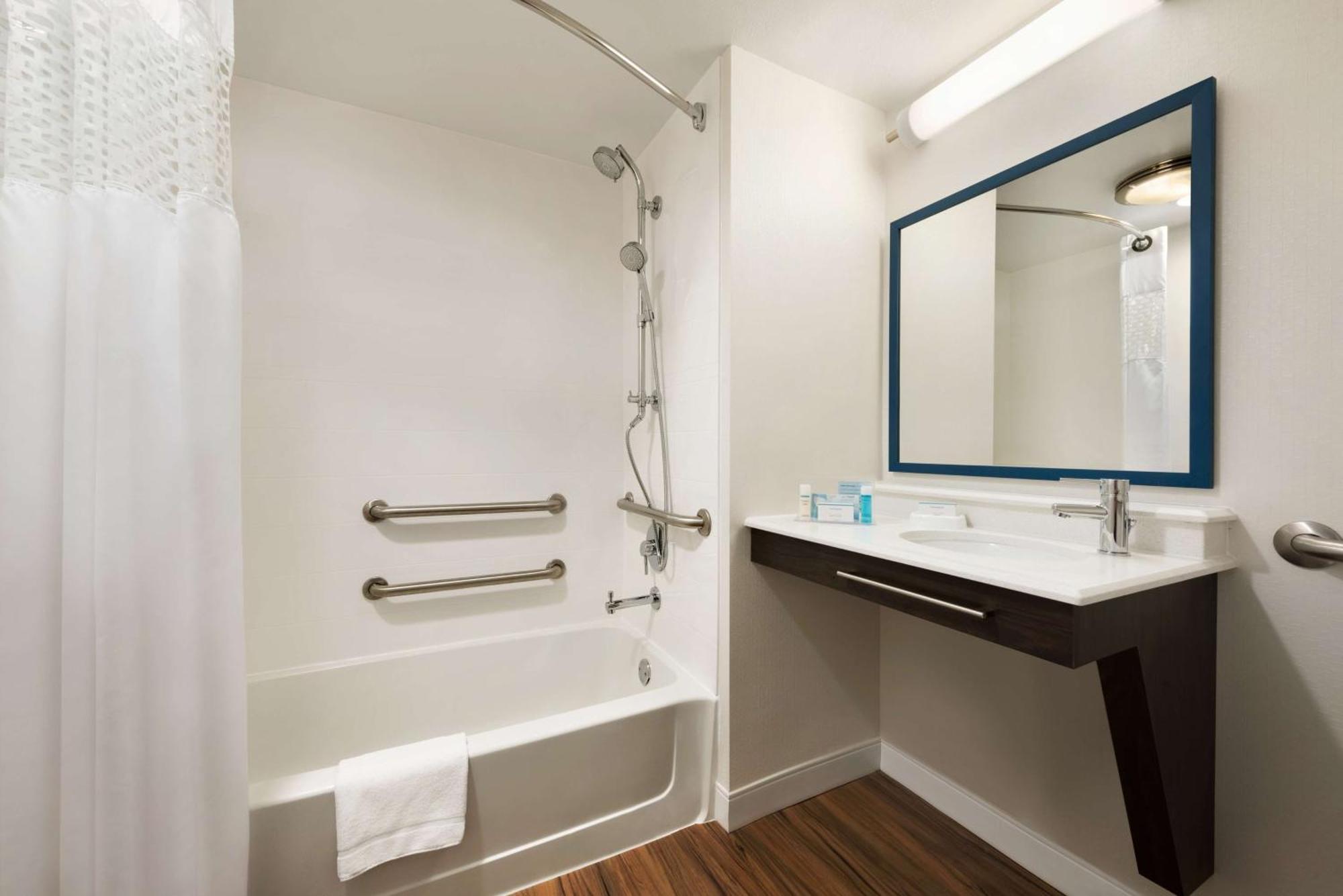 Hampton Inn Appleton-Fox River Mall Area Exteriör bild