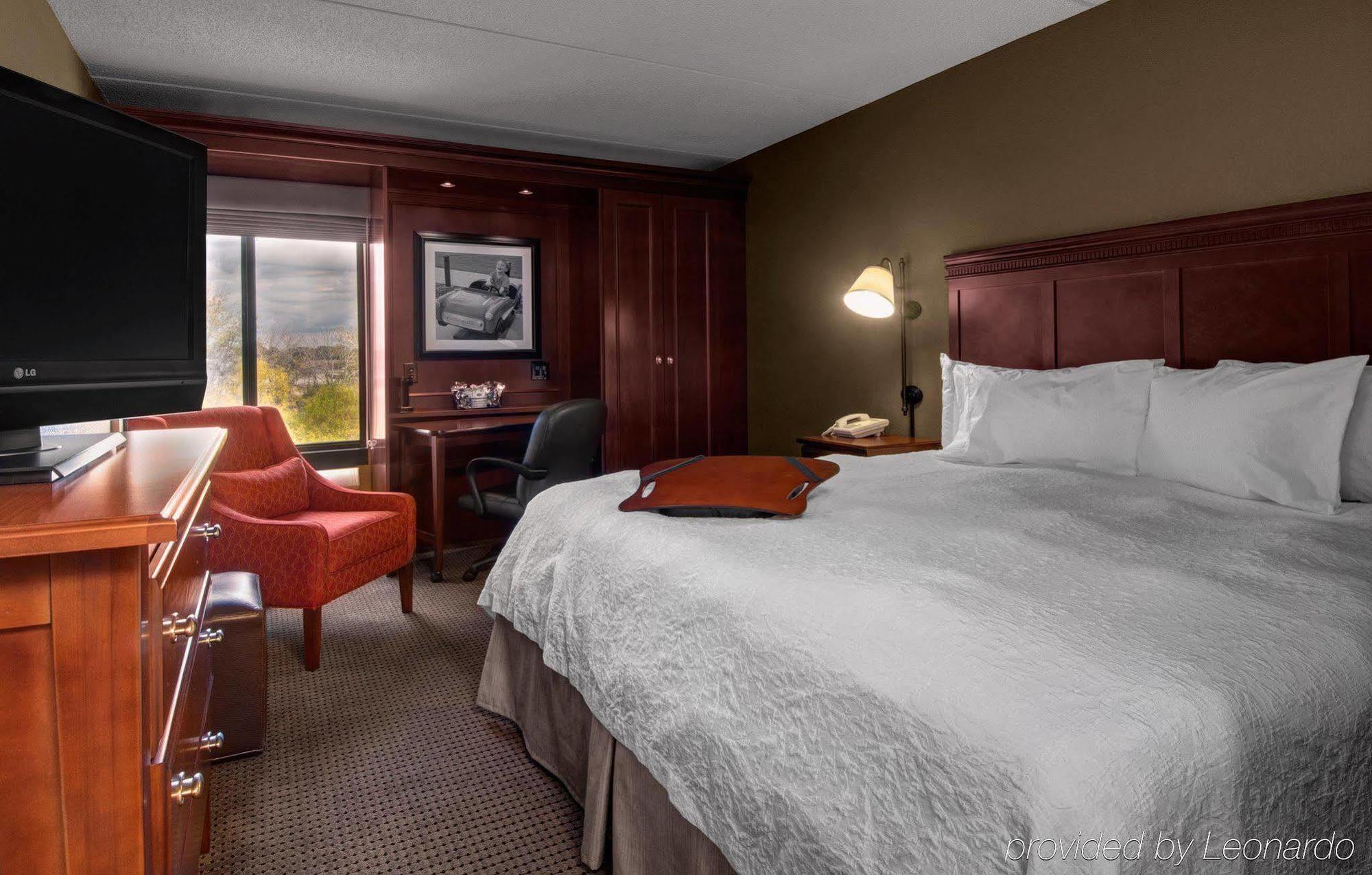 Hampton Inn Appleton-Fox River Mall Area Exteriör bild